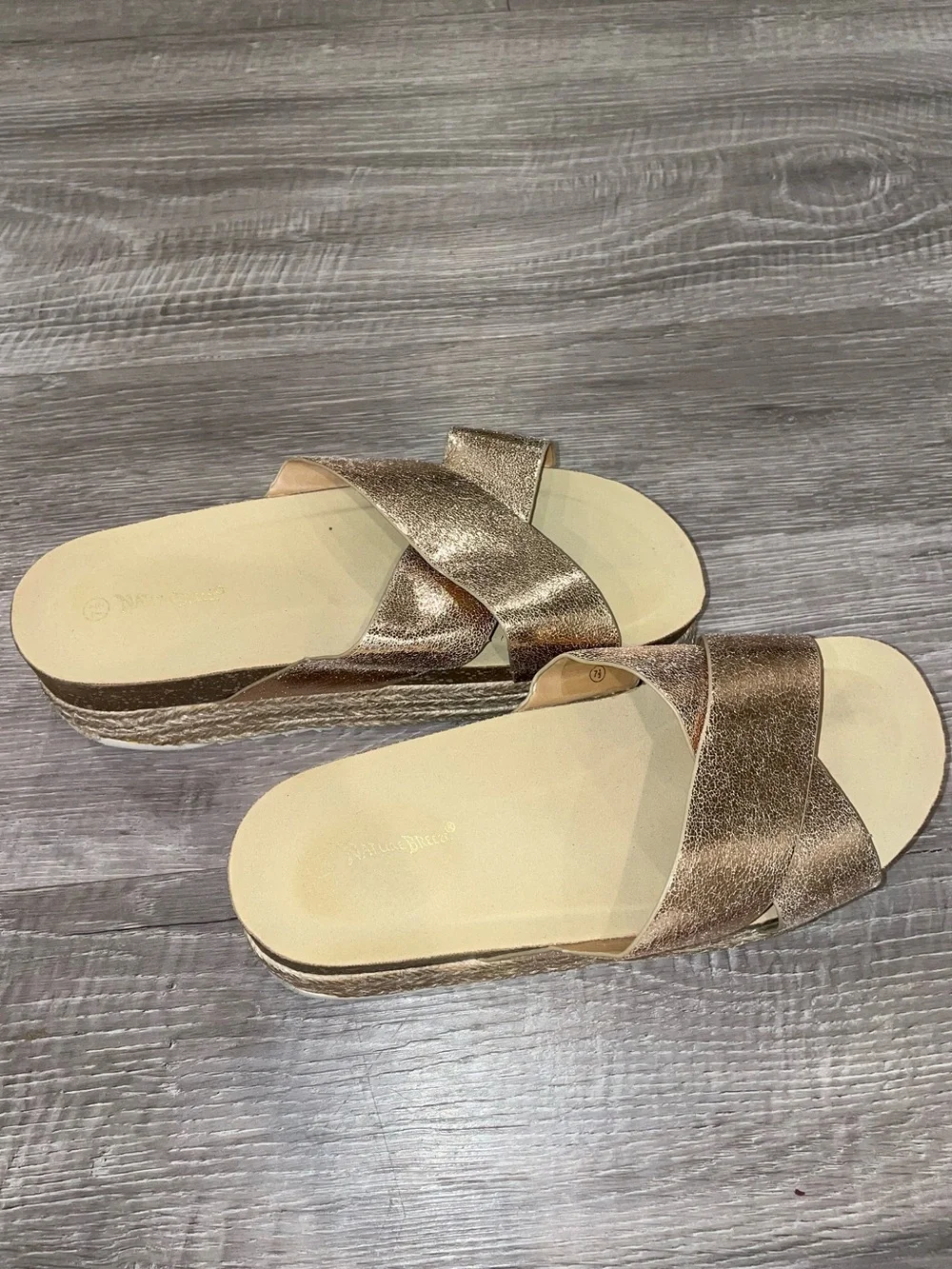 Nature Breeze Criss-Cross Platform Espadrille Slide Sandals in Rose Gold